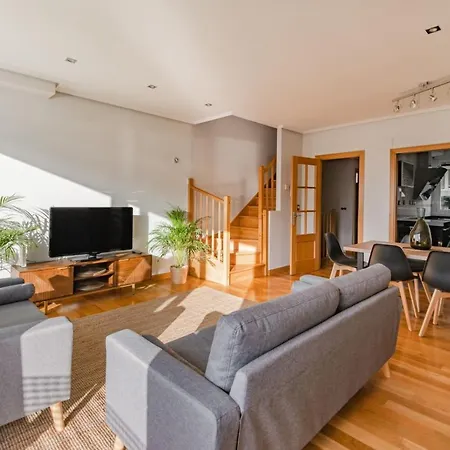 Luxury Chalet With Ocean View! Holiday home *